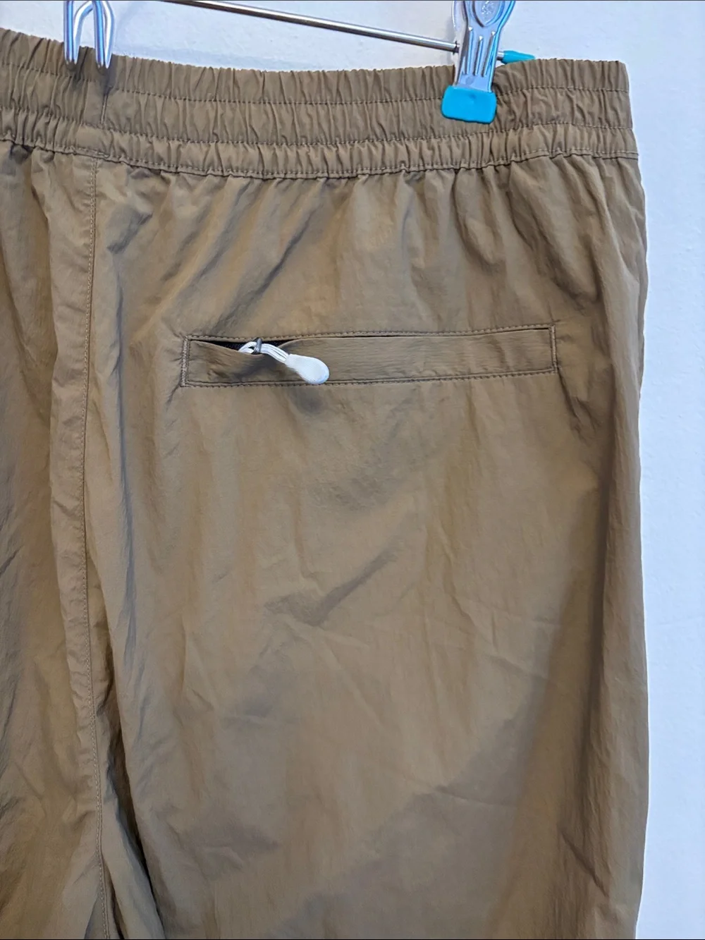Ten Thousand Nylon Performance Jogger Pants Size M Brown – NEW
